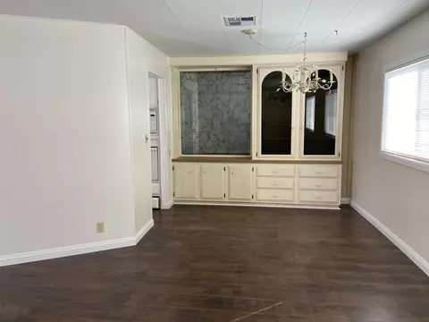 2545 I Ave E #32, Lancaster, CA 93535 photo 4