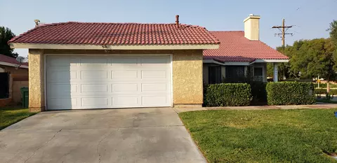1865 E Avenue K, Lancaster, CA 93535 photo 1