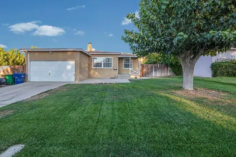 44302 Foxton Ave, Lancaster, CA 93535 photo 3