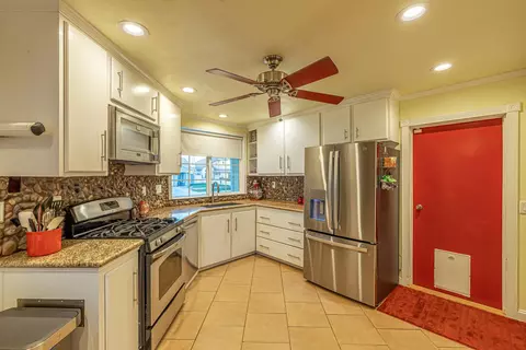 44961 16th St E, Lancaster, CA 93535 photo 14