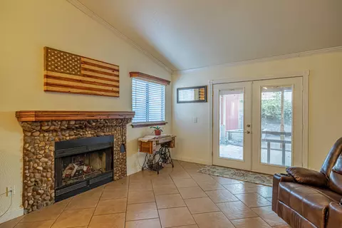 44961 16th St E, Lancaster, CA 93535 photo 11