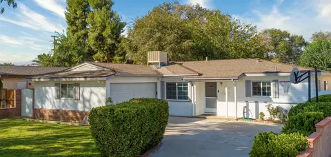 45023 Lorimer Ave, Lancaster, CA 93534 photo 2