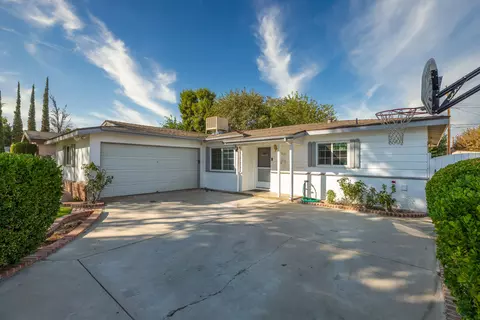 45023 Lorimer Ave, Lancaster, CA 93534 photo 3