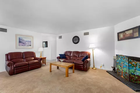 45023 Lorimer Ave, Lancaster, CA 93534 photo 4
