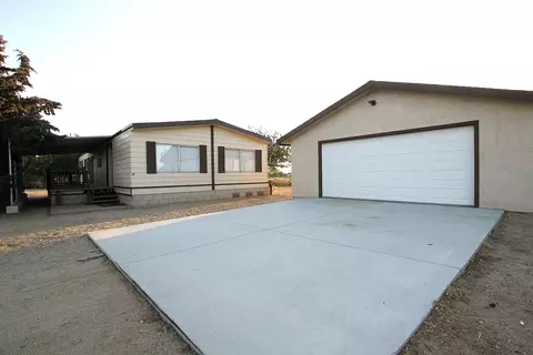 9149 58th St W, Mojave, CA 93501 photo 1