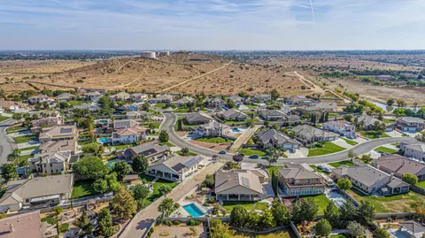 41829 Firenze St, Lancaster, CA 93536 photo 6