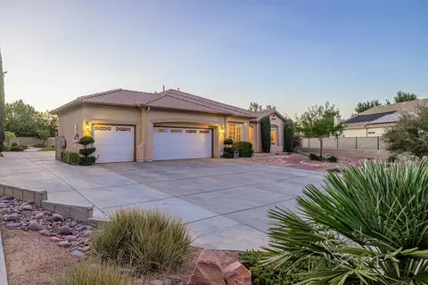 41829 Firenze St, Lancaster, CA 93536 photo 2