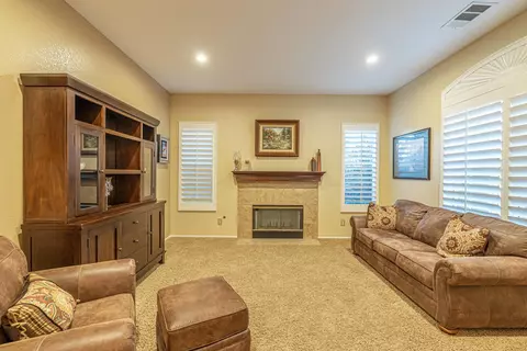 41829 Firenze St, Lancaster, CA 93536 photo 15