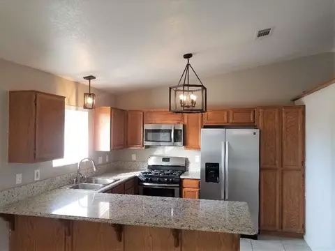13537 Margo St, North Edwards, CA 93523 photo 5