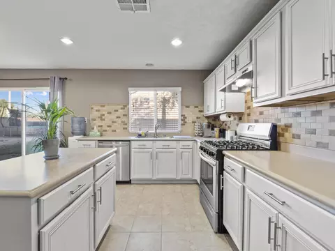 45116 18th St E, Lancaster, CA 93535 photo 16