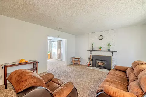 45016 Kingtree Ave, Lancaster, CA 93534 photo 6