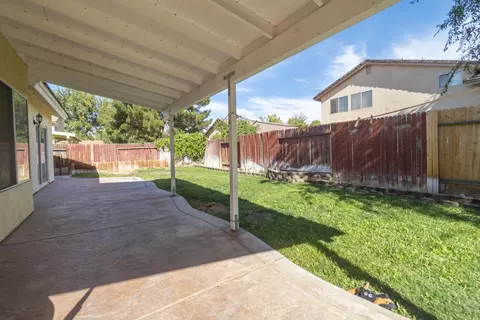 45520 Pickford Ave, Lancaster, CA 93534 photo 23