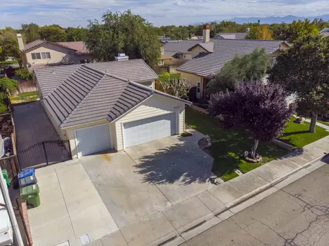 45520 Pickford Ave, Lancaster, CA 93534 photo 3