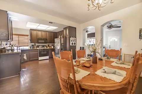 45520 Pickford Ave, Lancaster, CA 93534 photo 10