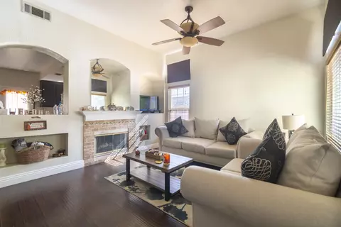 45520 Pickford Ave, Lancaster, CA 93534 photo 7