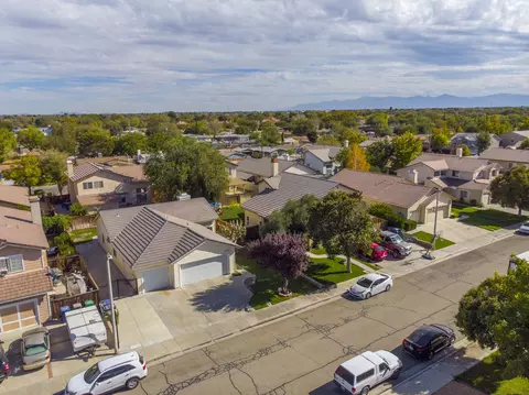 45520 Pickford Ave, Lancaster, CA 93534 photo 5