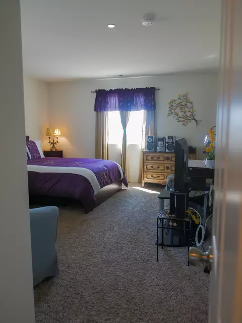 1016 Cambridge Ct, Lancaster, CA 93535 photo 22