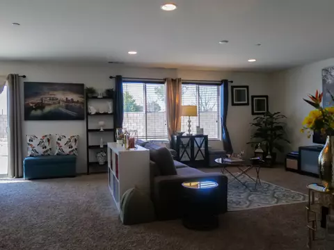 1016 Cambridge Ct, Lancaster, CA 93535 photo 4