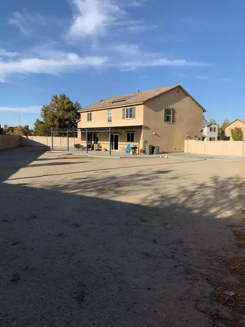 1016 Cambridge Ct, Lancaster, CA 93535 photo 35
