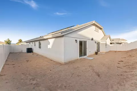 5816 Vahan Ct, Lancaster, CA 93536 photo 25