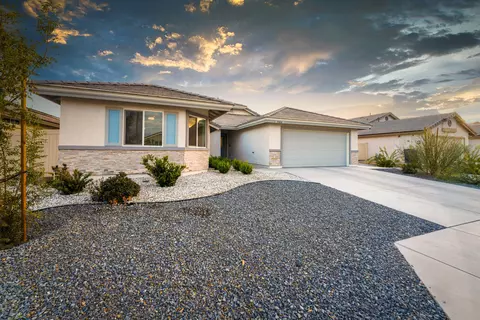 5816 Vahan Ct, Lancaster, CA 93536 photo 4