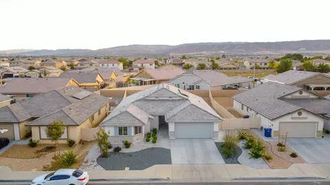 5816 Vahan Ct, Lancaster, CA 93536 photo 31