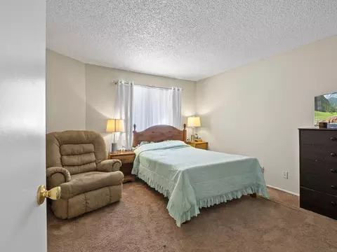 4532 Spring Canyon Ln, Palmdale, CA 93552 photo 14