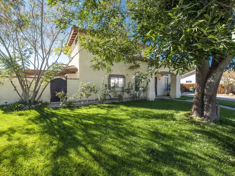 4532 Spring Canyon Ln, Palmdale, CA 93552 photo 4