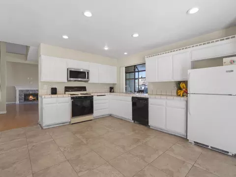 4532 Spring Canyon Ln, Palmdale, CA 93552 photo 13