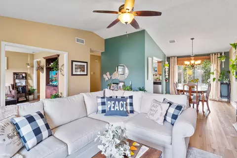 43908 Albeck Ct, Lancaster, CA 93536 photo 7