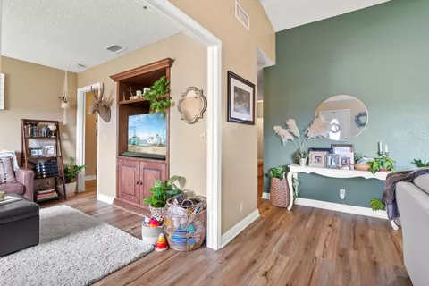 43908 Albeck Ct, Lancaster, CA 93536 photo 14