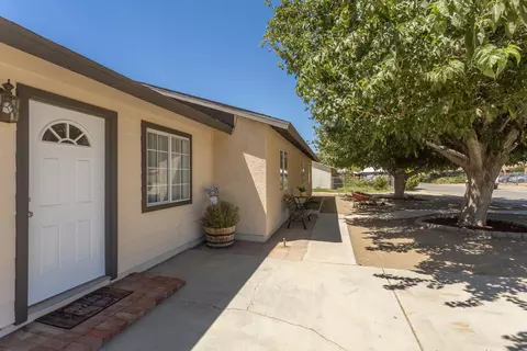 40977 173rd St E, Lancaster, CA 93535 photo 3