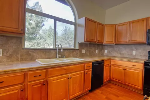 27180 Stirrup Way, Tehachapi, CA 93561 photo 16