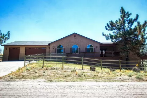 27180 Stirrup Way, Tehachapi, CA 93561 photo 3