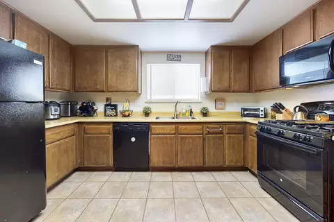 43837 David St, Lancaster, CA 93535 photo 9