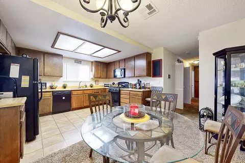 43837 David St, Lancaster, CA 93535 photo 11