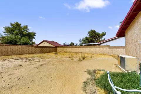 43837 David St, Lancaster, CA 93535 photo 23