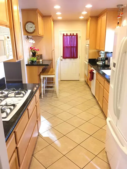 1706 Jackman St W, Lancaster, CA 93534 photo 4
