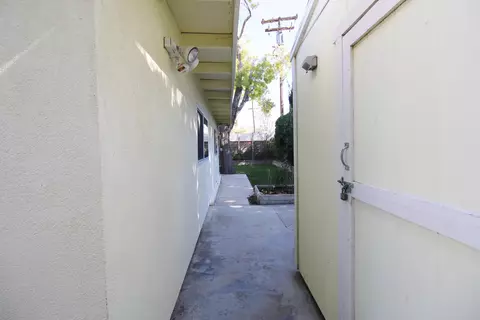 1706 Jackman St W, Lancaster, CA 93534 photo 17