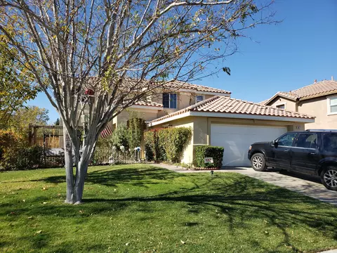 38271 Armstrong Dr, Palmdale, CA 93552 photo 1