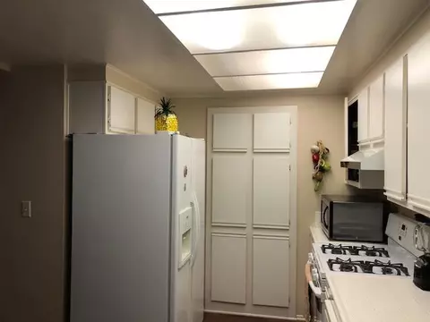 44466 15th St E #10, Lancaster, CA 93534 photo 6