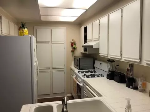 44466 15th St E #10, Lancaster, CA 93534 photo 5