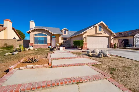 38136 Raintree Ln, Palmdale, CA 93552 photo 1