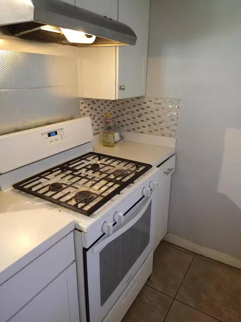 2011 Minford St W, Lancaster, CA 93536 photo 6