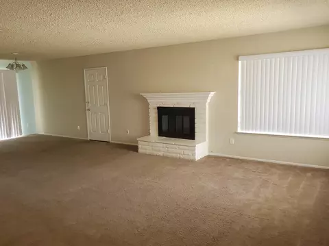 40561 161st St E, Lancaster, CA 93535 photo 4