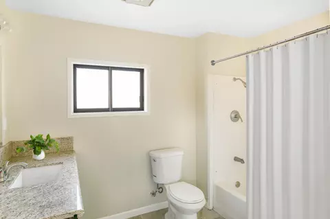 42547 5th St E, Lancaster, CA 93535 photo 9