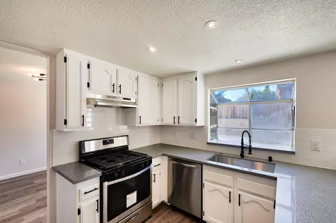 44023 17th St E, Lancaster, CA 93535 photo 10
