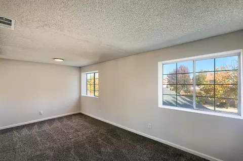 44023 17th St E, Lancaster, CA 93535 photo 27