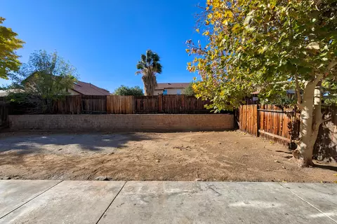44023 17th St E, Lancaster, CA 93535 photo 32