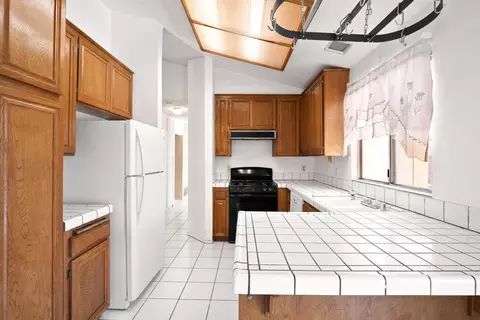 3564 Jupiter Ave, Palmdale, CA 93550 photo 9